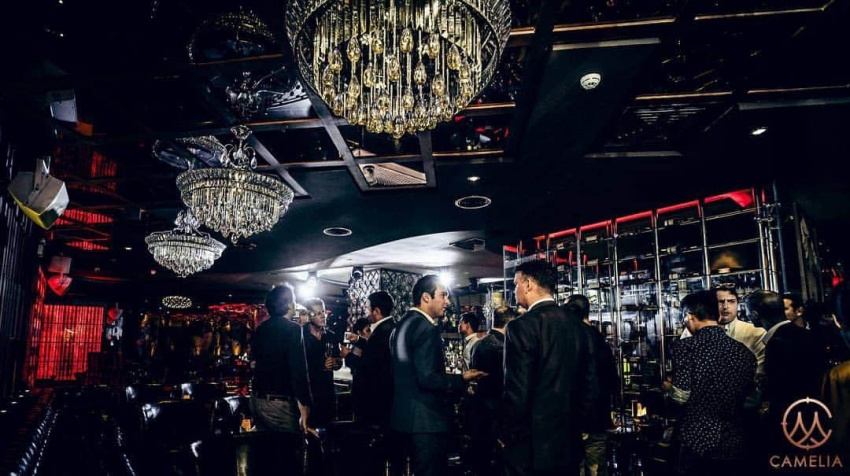 Xả stress cuối tuần với 10 quán Bar Hà Nội nổi tiếng sôi động nhất