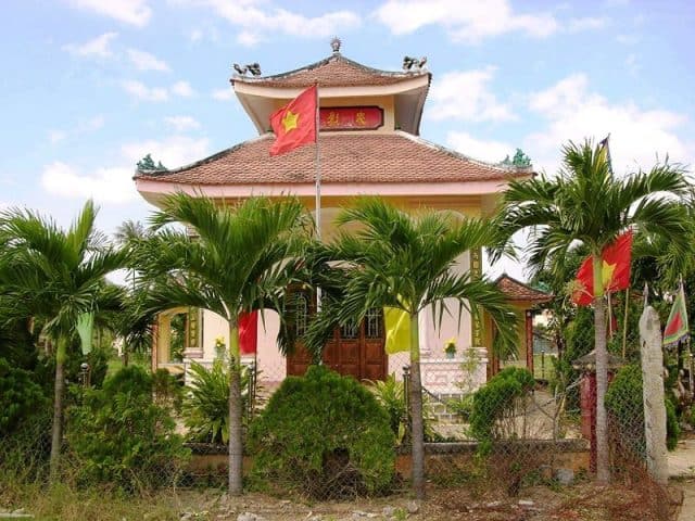 Ghé thăm đền thờ Trần Quý Cáp nổi tiếng ở Khánh Hòa