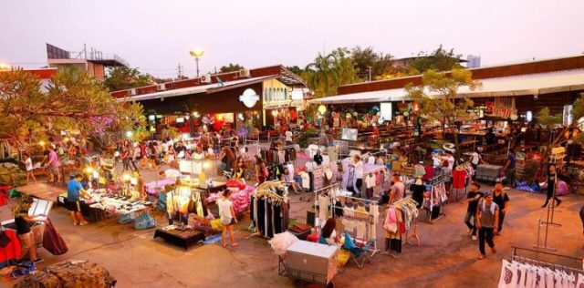 chợ đêm bangkok ở đâu, chợ đêm bangkok thái lan, chợ đêm lớn nhất bangkok, đi chợ đêm bangkok, hội chợ đêm bangkok, 18 khu chợ đêm bangkok nổi tiếng và thú vị nhất