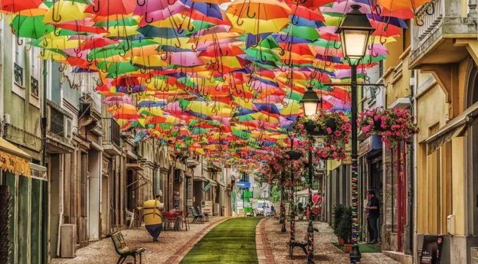 Thành phố “ô bay” rực rỡ ở Bồ Đào Nha