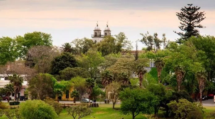 du lịch, châu mỹ, thăm thành phố cổ nổi tiếng thế giới của uruguay