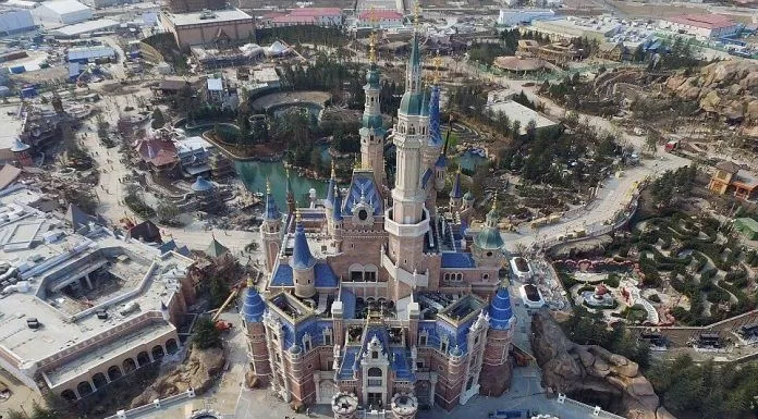 Khám phá Disneyland Thượng Hải những ngày đầu mở cửa