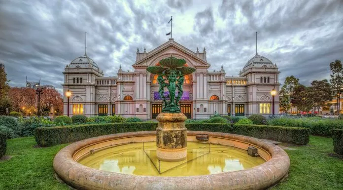Vườn Carlton – Khu vườn hoàng gia đầy thơ mộng của Úc