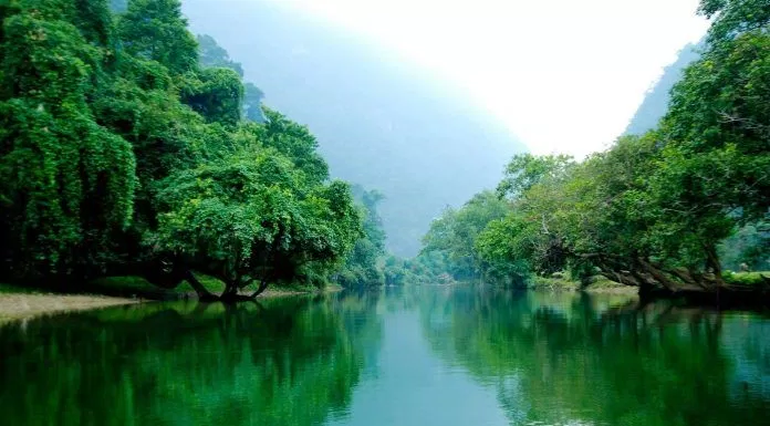 Hồ Ba Bể – thêm yêu đất nước Việt Nam