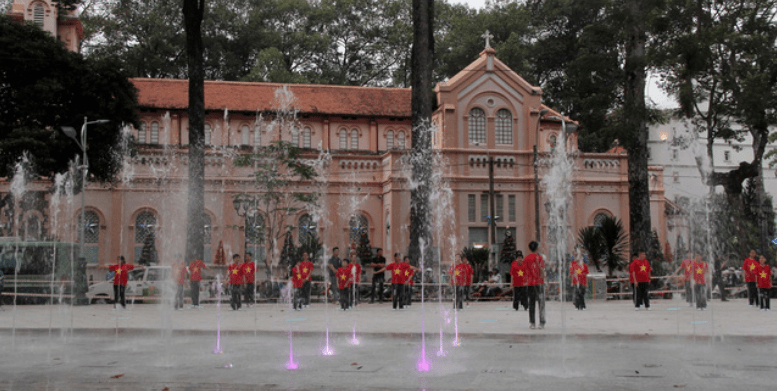 công viên nước, địa điểm du lịch, du lịch sài gòn, khám phá quảng trường nhạc nước “mới tinh” ở công viên văn lang