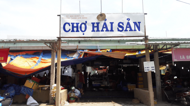 Đến chợ hải sản Đà nẵng “mục kích” đồ tươi sống vừa rẻ vừa ngon