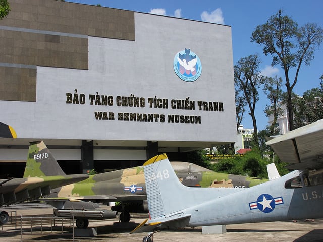 Bảo Tàng Chứng Tích Chiến Tranh TPHCM – Khoảng lặng lịch sử giữa Sài Gòn náo nhiệt