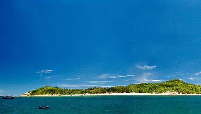 bãi biển phú yên, địa điểm phú yên, tháp nhạn, vịnh phú yên, chiêm ngưỡng 20 cảnh đẹp phú yên nổi tiếng