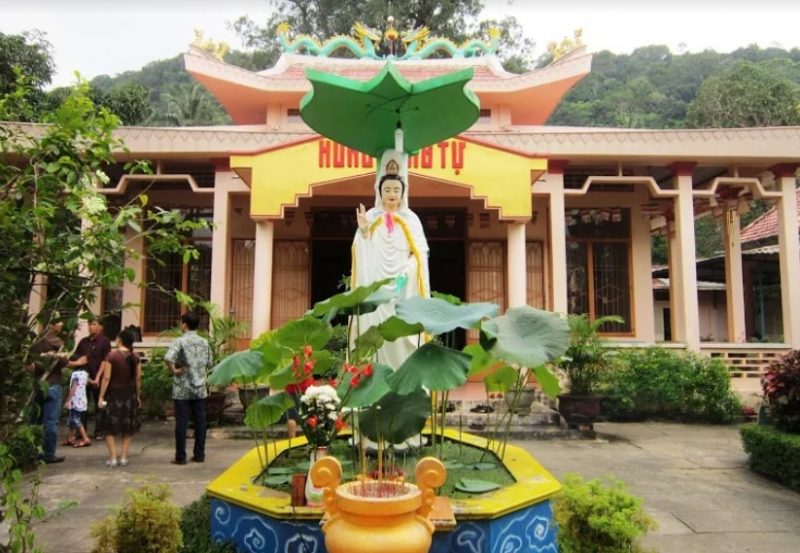 top 8 đền chùa ở phú quốc đẹp và linh thiêng bạn nên viếng thăm
