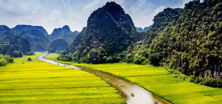 top 3 địa điểm nổi tiếng ninh bình không nên bỏ qua