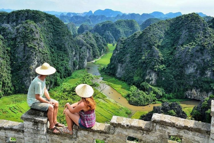 top 3 địa điểm nổi tiếng ninh bình không nên bỏ qua