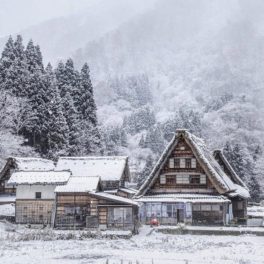 Du lịch Nhật Bản ghé tham quan ngôi làng cổ Gokayama đẹp như cổ tích