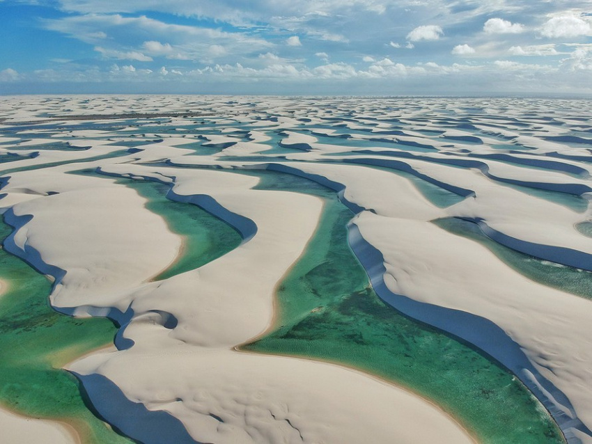 Vườn quốc gia Lencois Maranhenses nơi hàng nghìn hồ nước nổi giữa sa mạc