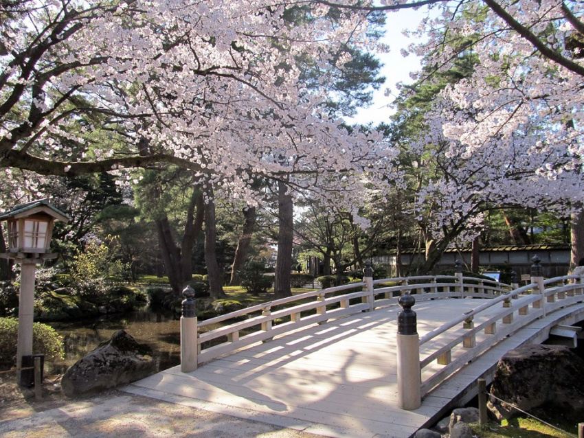 khu vườn kenrokuen, resort nhật bản, tour nhat ban gia re, check-in khu vườn kenrokuen tuyệt đẹp khi du lịch nhật bản