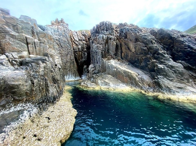 Bể bơi tự nhiên ở Côn Đảo tựa cảnh Bắc Âu