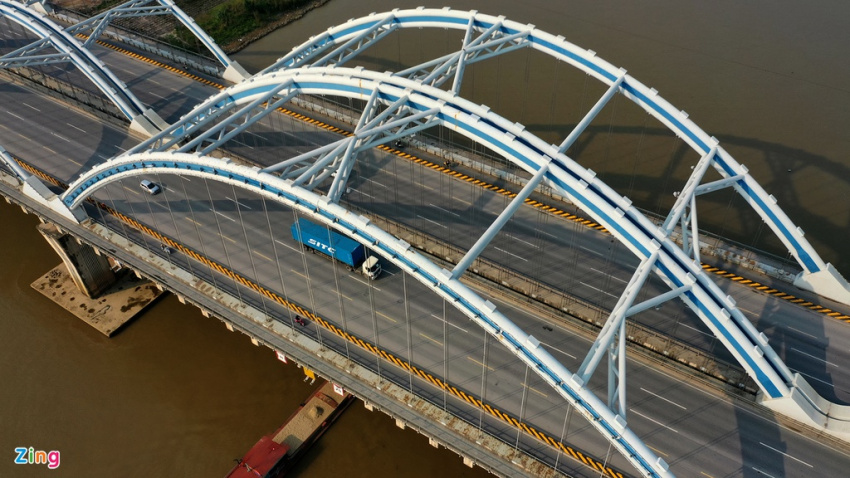 cầu long biên, cầu thăng long, tham quan hà nội, tour hà nội, cảnh vắng xe khác lạ trên những cây cầu nổi tiếng hà nội