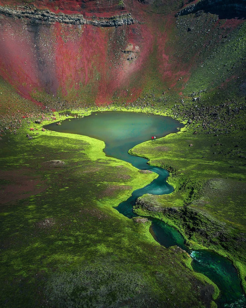 Những miền đất màu xanh ở Iceland hóa thước phim viễn tưởng