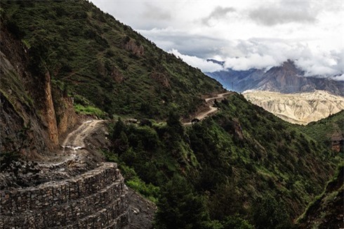 dãy himalaya, du lịch nepal, vương quốc mustang, khám phá “vương quốc bị lãng quên” ẩn khuất trong dãy himalaya