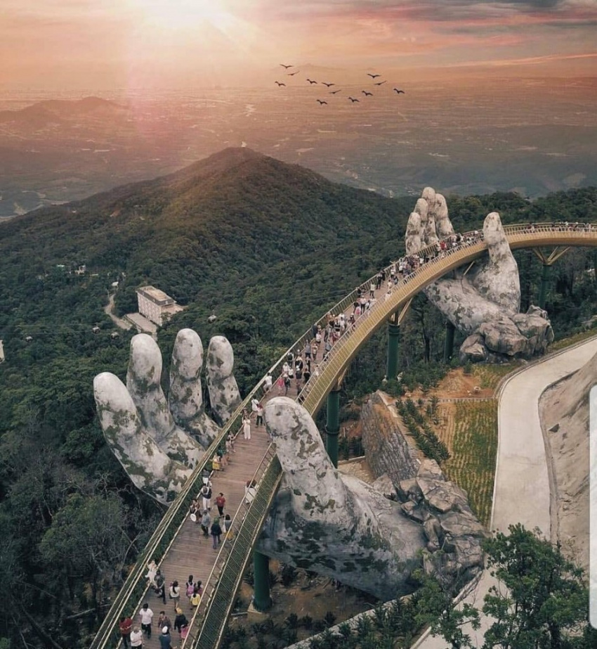 Cầu phun lửa và những cây cầu ấn tượng du khách ở Việt Nam
