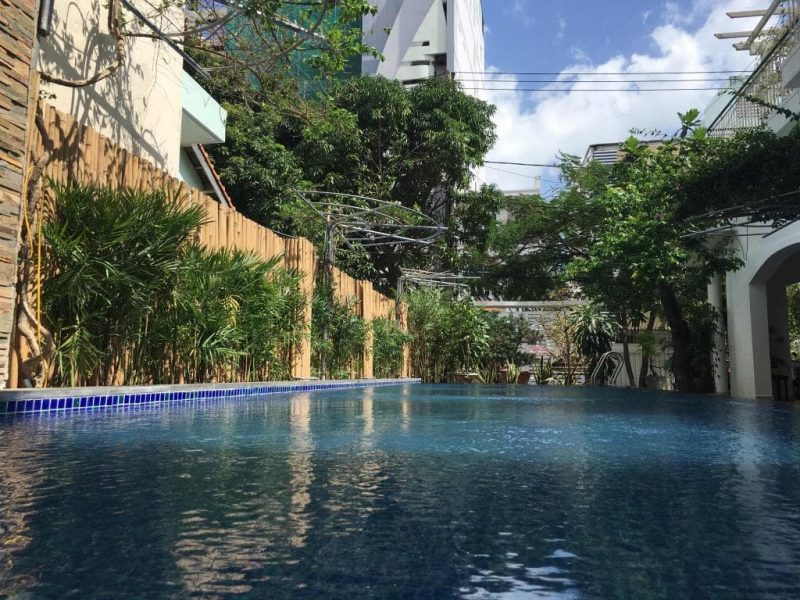 chắc hẳn bạn chưa biết về 12 villa nha trang có hồ bơi này?