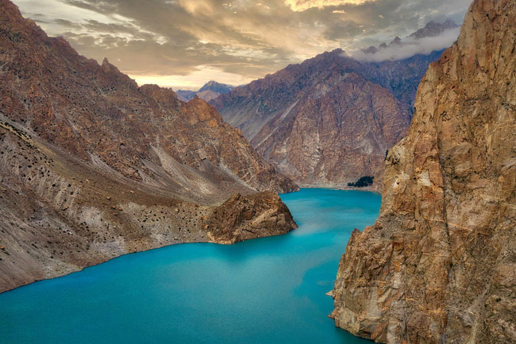 du lịch pakistan, hồ attabad, pakistan, thung lũng hunza, vẻ đẹp cổ tích của hồ thảm họa