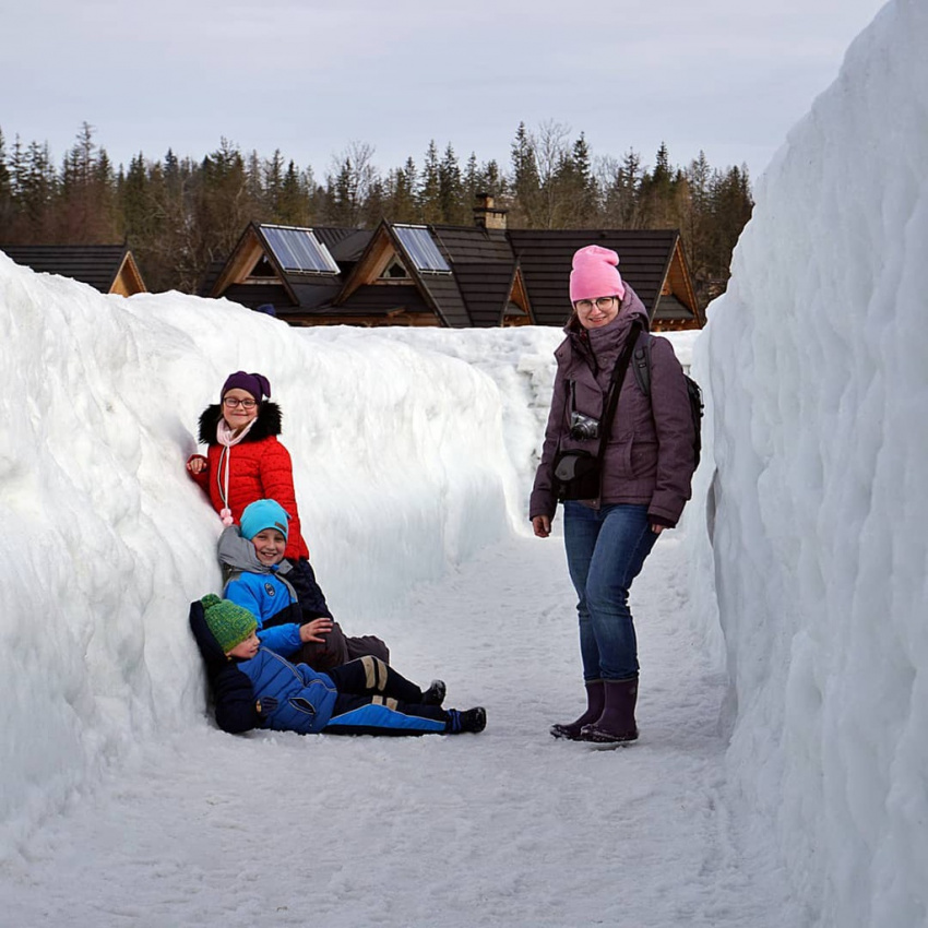 du lịch ba lan, khu vui chơi snowlandia, mê cung tuyết rộng 2.500 m2 ở ba lan