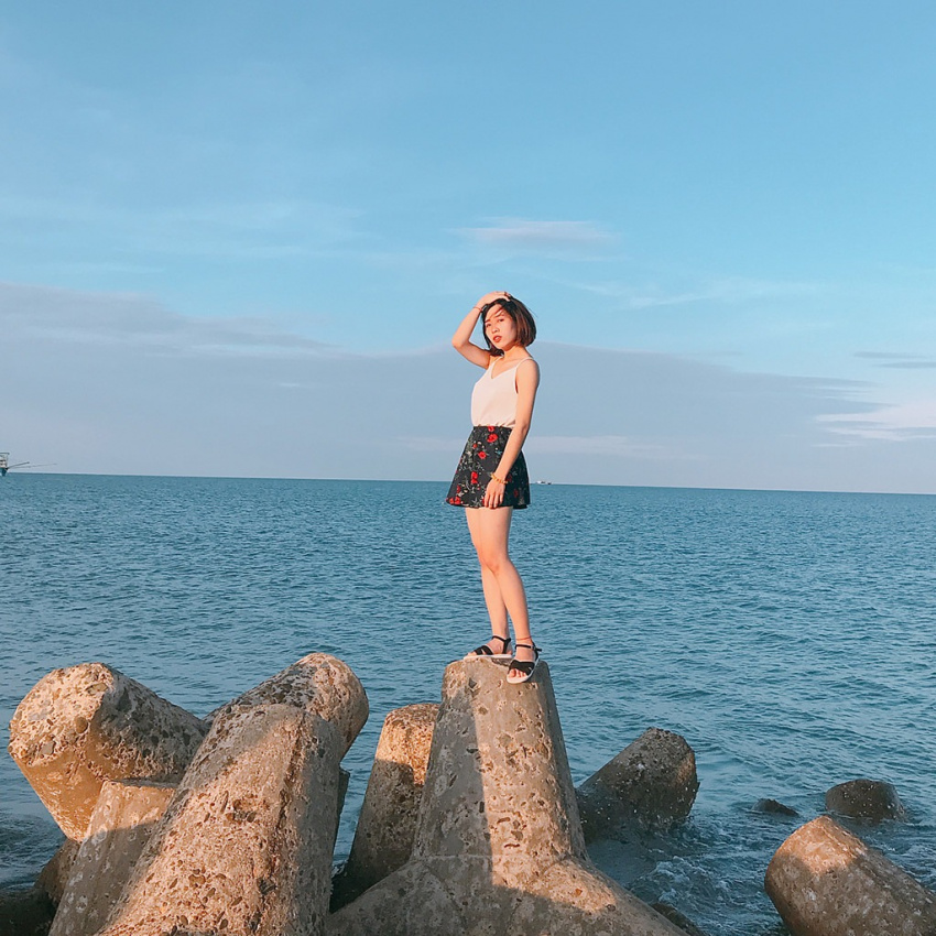 Biển Cửa Tùng đẹp hoang sơ hút giới trẻ đến Quảng Trị