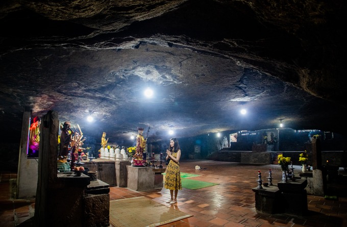 chùa hang, đảo lý sơn, ngôi chùa 400 tuổi nằm trong hang núi lửa