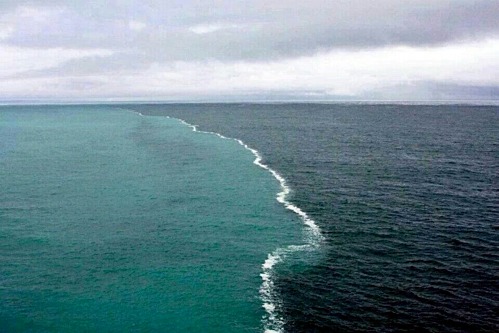 Nơi cùng lúc có thể ngắm hai đại dương