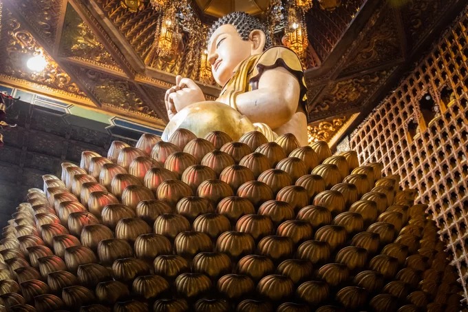 du lịch tphcm, khách sạn tphcm, ngôi chùa có hơn 10.000 tượng phật ở sài gòn
