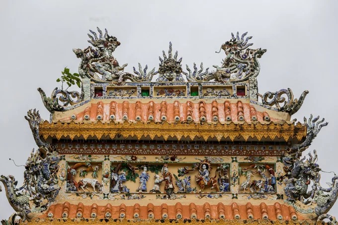 tiền giang, ngôi chùa hơn 150 tuổi mang nét kiến trúc á – âu ở tiền giang