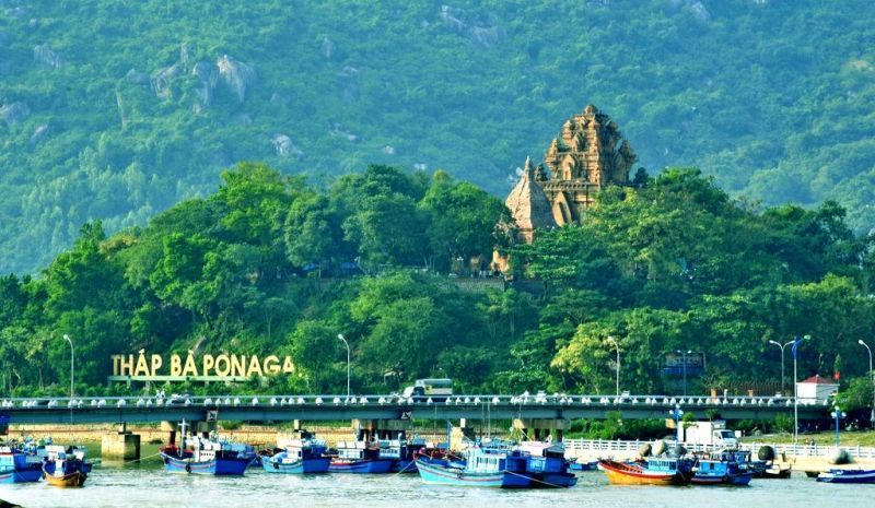 Review 10 kinh nghiệm du lịch Nha Trang tự túc hoàn hảo cho bạn năm 2022