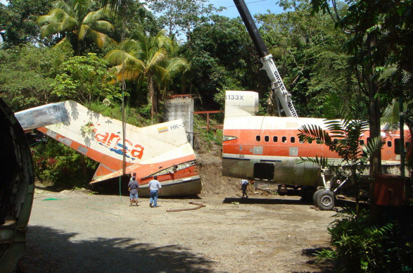 boeing 727, costa rica, du lịch costa rica, máy bay boeing 727, thức giấc giữa rừng trên chuyến bay không bao giờ khởi hành