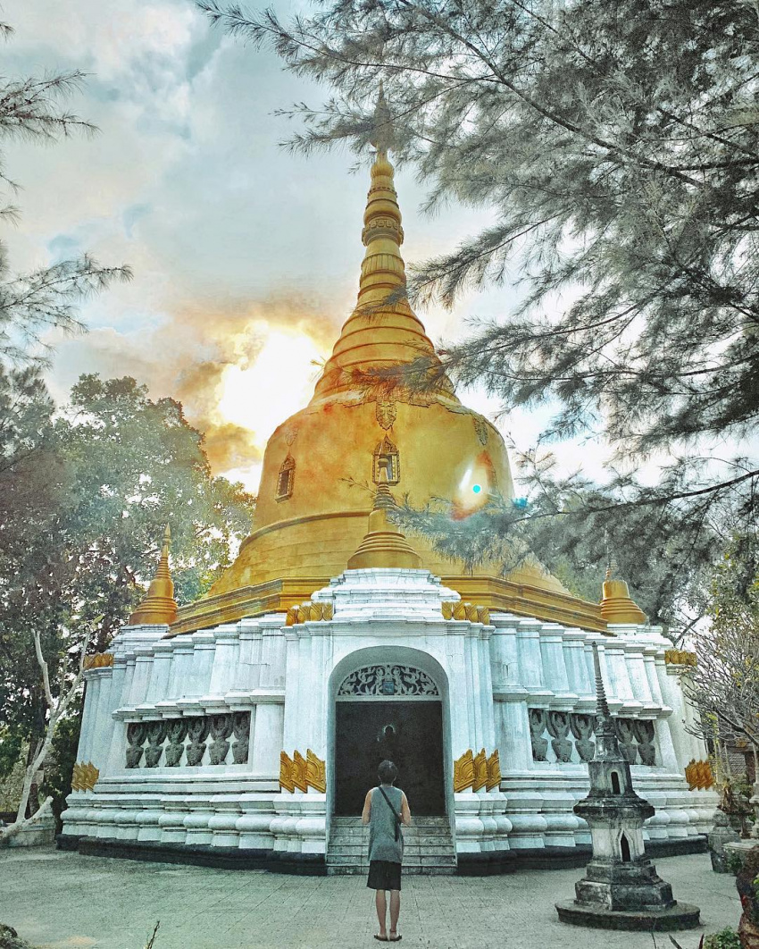 Lạ lẫm trước ngôi chùa Thiền Lâm với kiến trúc Thái Lan ở Huế