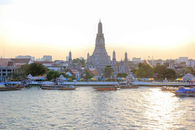 chùa wat arun, du lịch bangkok, khách sạn bangkok, sông chao phraya, ngôi chùa được khách chụp ảnh nhiều nhất bangkok