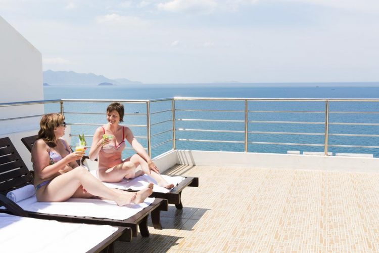 top 10 khách sạn 3 sao view biển nha trang siêu đẹp