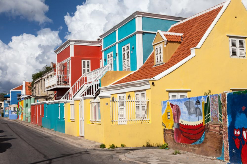 Phố nhà giàu ở Curacao thế kỷ 17, ngày nay là điểm hút khách du lịch