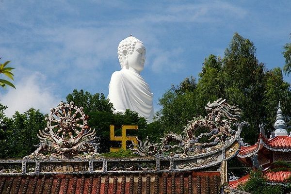 Review 10 địa điểm du lịch hấp dẫn nhất tại Nha Trang năm 2022