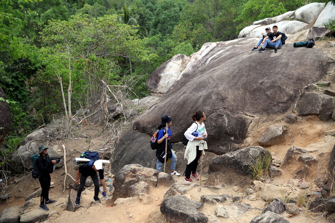 Núi Chứa Chan – ‘nóc nhà’ ở Đồng Nai