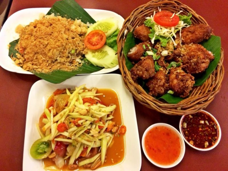 ngon quên lối về cùng top 13 quán ăn đồ thái ở bangkok