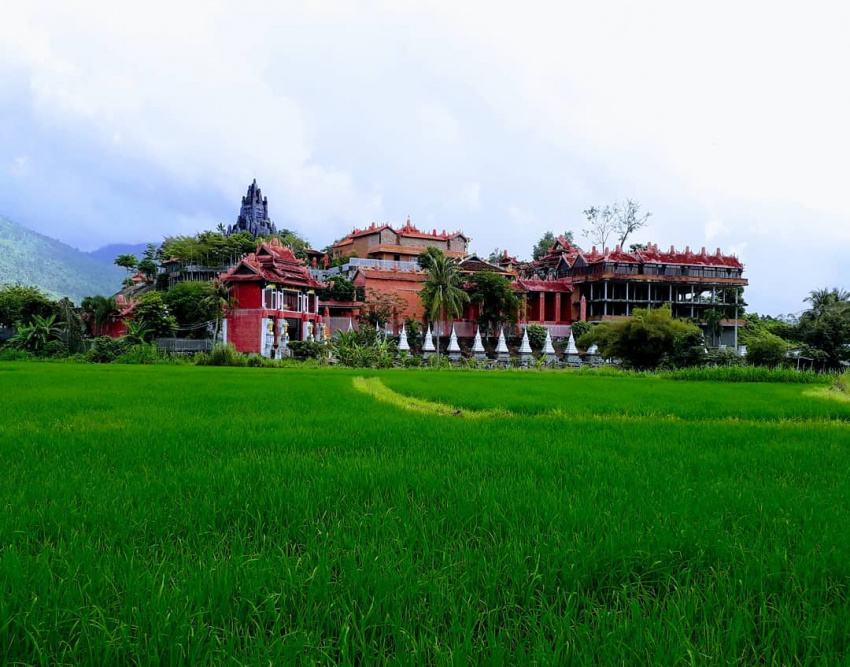 “Rụng tim” trước vẻ đẹp của Pháp viện Thánh Sơn ít người biết đến gần Nha Trang