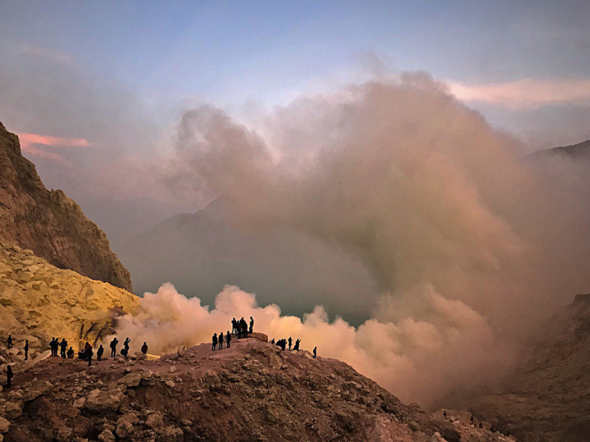 du lịch indonesia, khách sạn indonesia, núi lửa bromo, thưởng thức ‘đặc sản cát bụi’ ở núi lửa bromo