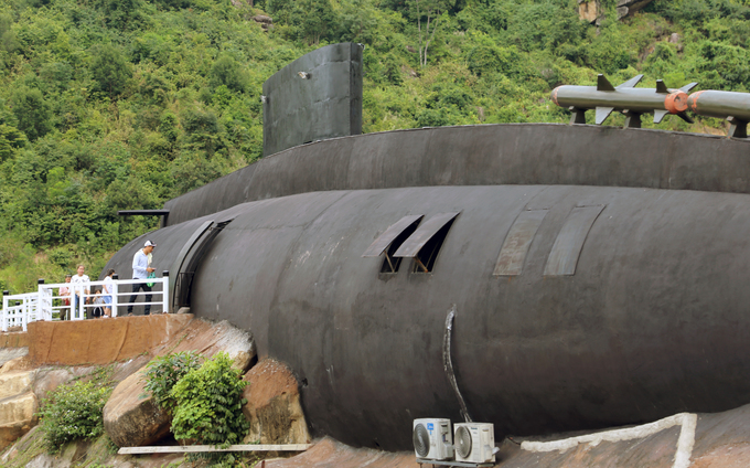 du lịch nha trang, resort nha trang, tàu ngầm kilo, mô hình tàu ngầm kilo trên núi khánh hòa thu hút du khách
