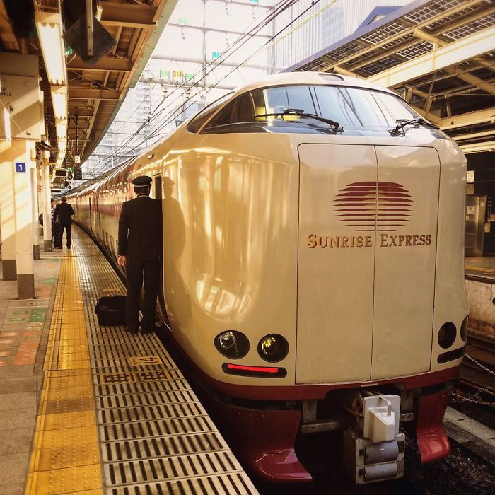 du lịch tokyo, trầm trồ trước nội thất xe lửa đường dài ở nhật bản