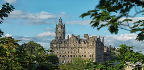 du lịch scotland, khách sạn balmoral, scotland, tháp đồng hồ, thủ đô edinburgh, tháp đồng hồ chưa bao giờ đúng giờ ở scotland