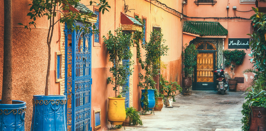 du lịch morocco, tham quan morocco, morocco – tòa lâu đài cũ kỹ và những ô cửa đầy sắc màu