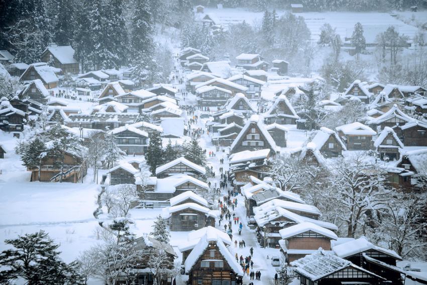 Đến Nhật Bản, đừng quên check-in ngôi làng tuyết đẹp như cổ tích