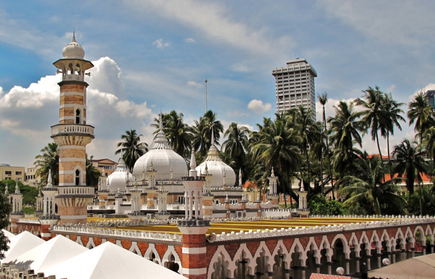 Ngắm 9 nhà thờ Hồi Giáo Malaysia đẹp tựa xứ sở ‘nghìn lẻ một đêm