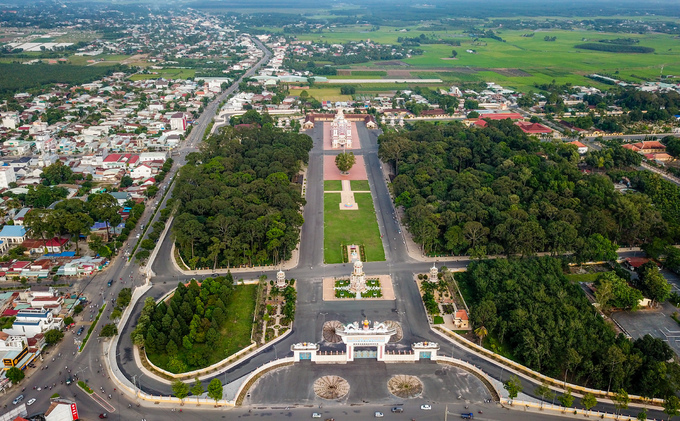 tây ninh, đạo cao đài, tòa thánh lớn nhất của đạo cao đài nhìn từ trên cao