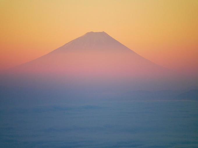 núi phú sĩ, bộ ảnh chụp núi phú sĩ trong 7 năm của nhiếp ảnh gia nhật bản